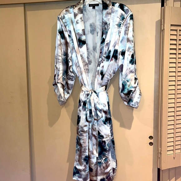 INC International Concepts Size 2X long silky trench style evening Coat - Picture 1 of 14